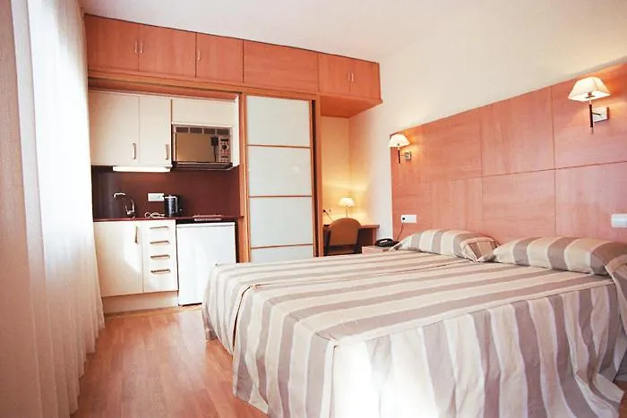 Aparthotel Silver Barcelona Hotel
