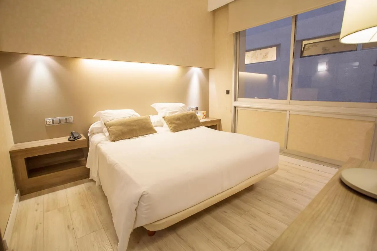 Aparthotel Silver Barcelona 3*,  Španělsko