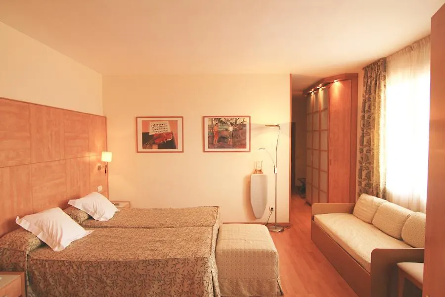 *** Hotel Aparthotel Silver Barcelona Spain